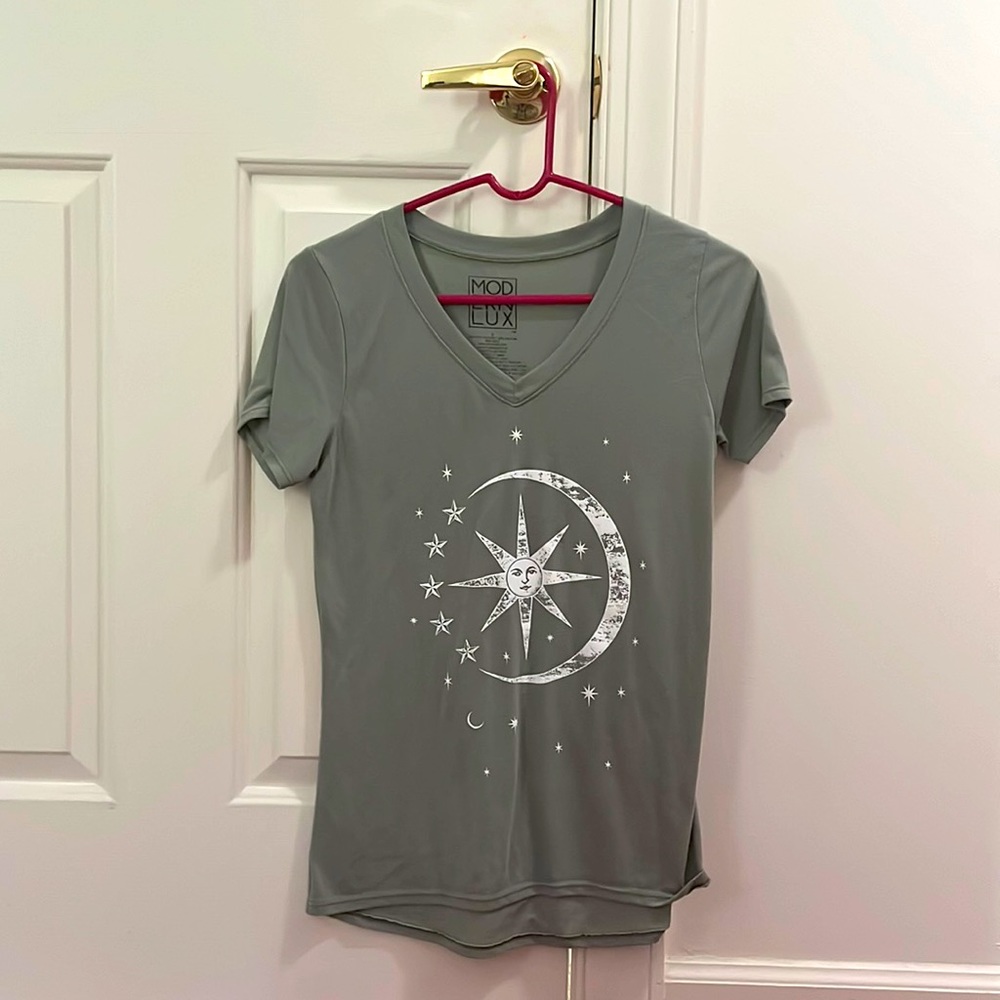 Green moon S t-shirt